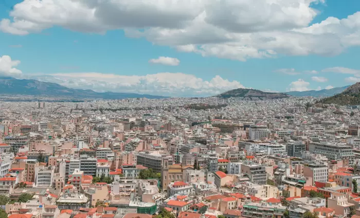 Golden Visa Ελλάδος: Προσπαθούν να πουλήσουν ακίνητα στο παρά πέντε αλλαγών