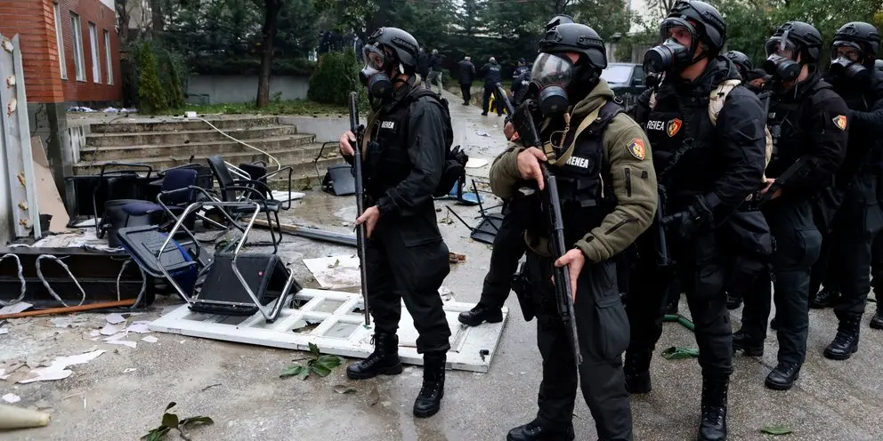 Ρώσοι και Ουκρανός συνελήφθησαν σε εργοστάσιο όπλων στην Αλβανία