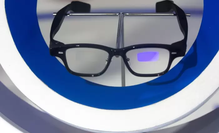 Alibaba Quark S1: Τα νέα AI smart glasses που ανταγωνίζονται τα Ray-Ban της Meta