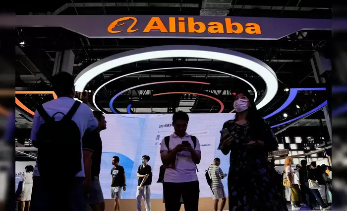 «Πέφτει» η μετοχή της Alibaba καθώς οι ΗΠΑ εξετάζουν το deal της με την Apple