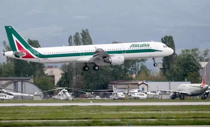 Τίτλοι τέλους για την Alitalia - Σταματούν οι πωλήσεις εισιτηρίων