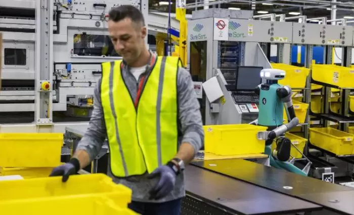 «Χαστούκι» στην Amazon από Γαλλία - Βαριά καμπάνα με €32 εκατ. πρόστιμο