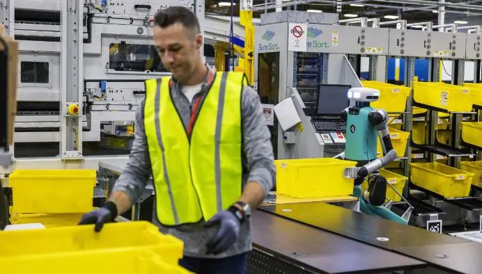 «Χαστούκι» στην Amazon από Γαλλία - Βαριά καμπάνα με €32 εκατ. πρόστιμο