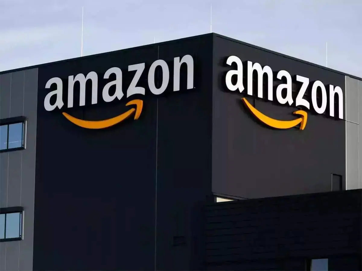 Οι εργαζόμενοι στην Amazon καλούνται να απεργήσουν στη Black Friday