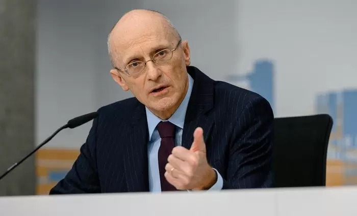 Α. Ενρία (SSM) : Προσοχή στους κινδύνους εκτός τραπεζών