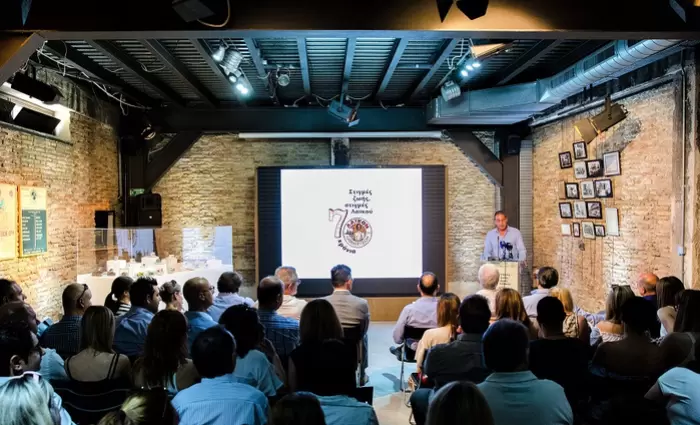 70 χρόνια Καφές Λαϊκού: Στιγμές ζωής, στιγμές Λαϊκού!