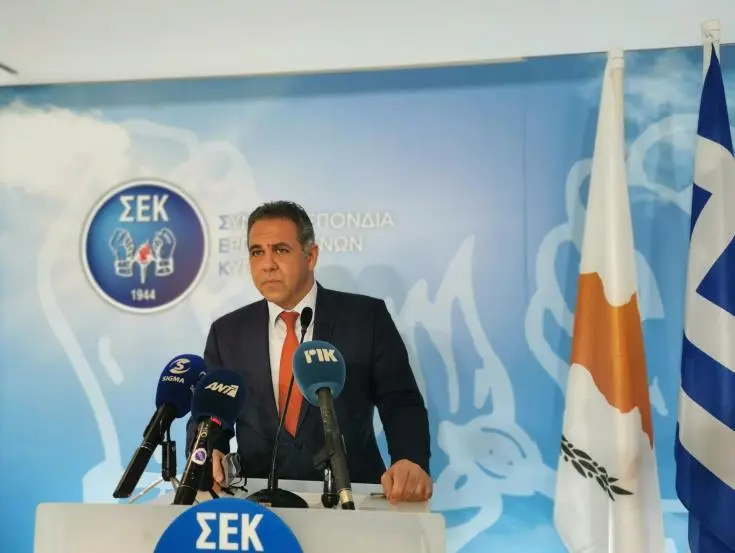 Μάτσας: «Πυροτέχνημα» η εξαγγελία για καθολική ΑΤΑ