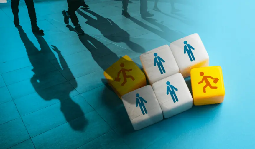 Πτώση στους εγγεγραμμένους ανέργους στο τέλος του 2025