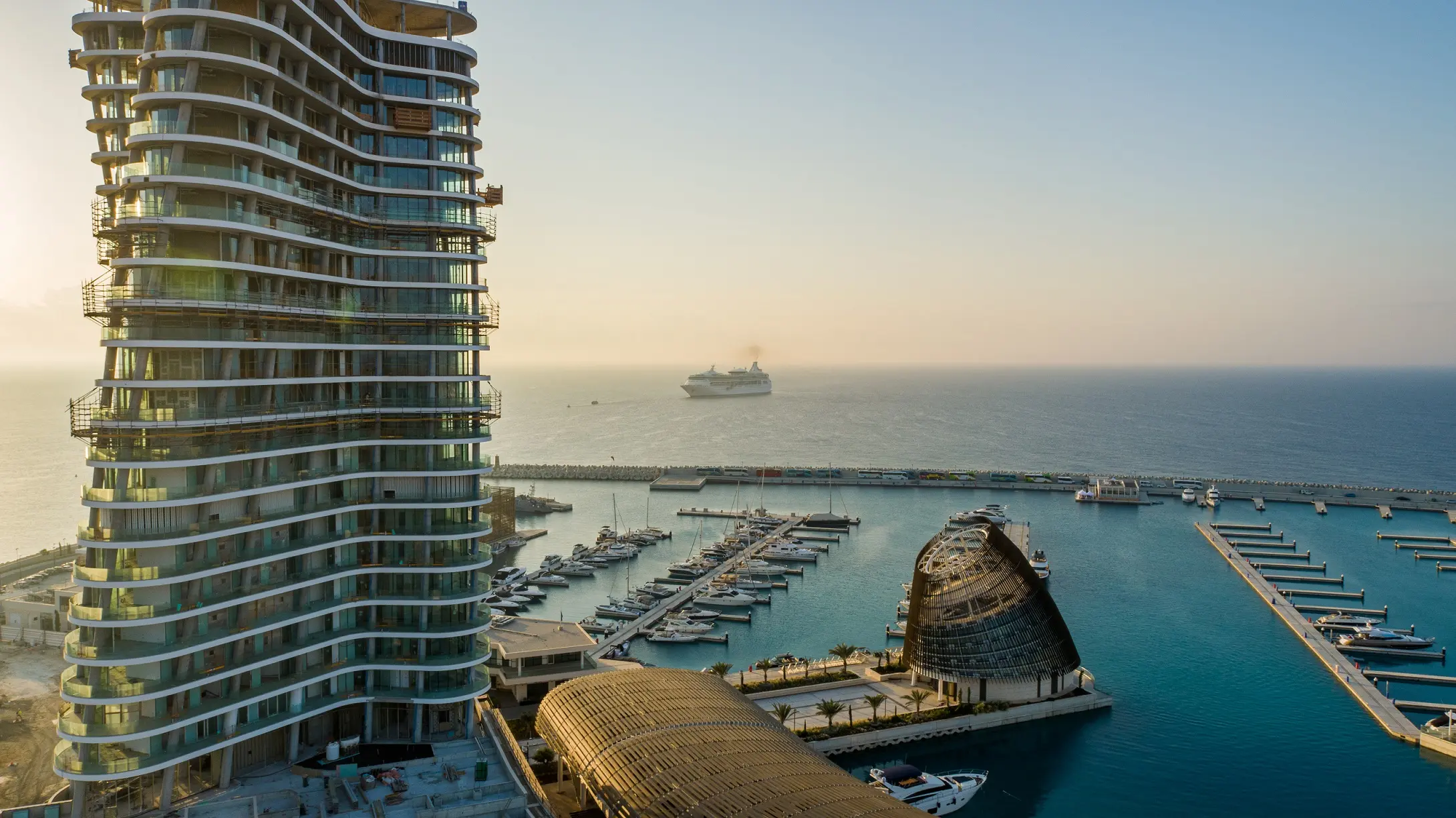 Το Rhapsody of the Seas στην Μαρίνα της Αγίας Νάπας