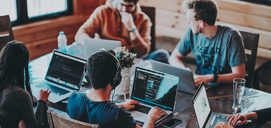 Webarts: Πώς μπορούν τα άτομα της ομάδας σας να βελτιώσουν το Οργανικό Reach στα social media σας ως “εσωτερικοί Influencers”