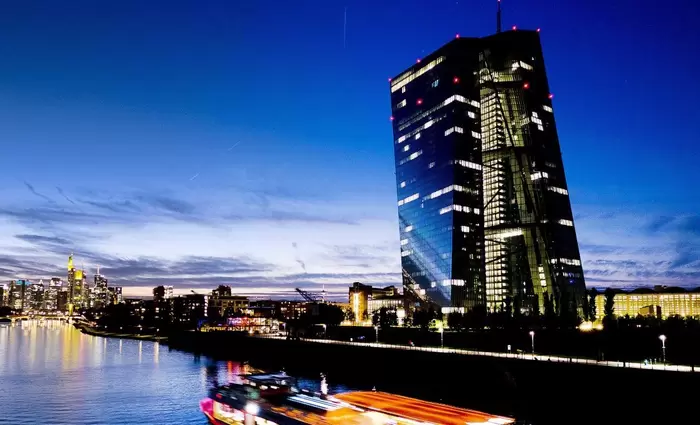 ΕΚΤ: Παράθυρο ευκαιρίας σε οικονομίες που έχουν ταλαιπωρηθεί