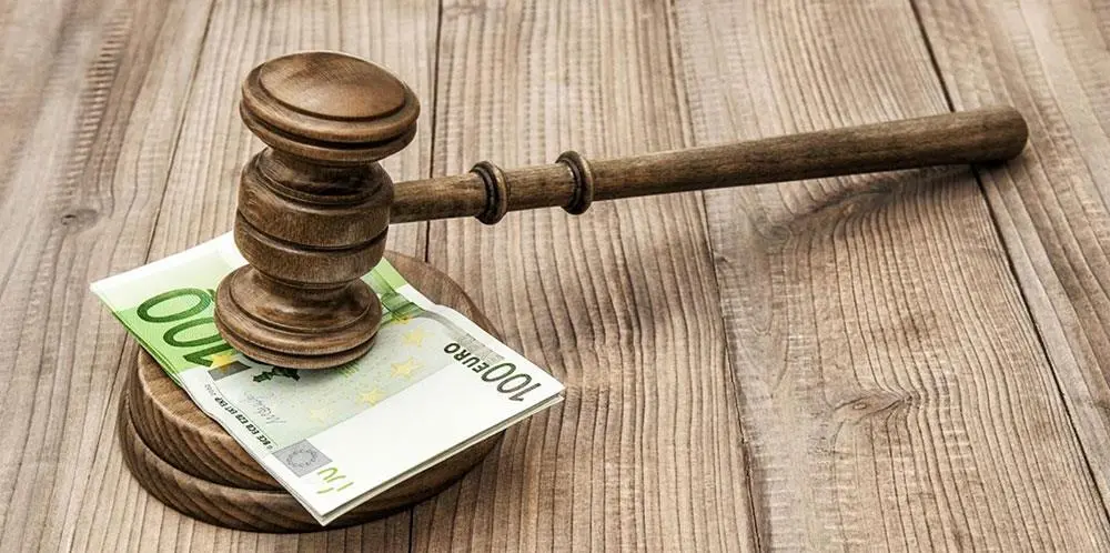 Σύσκεψη Αρχηγών για τις αποκοπές μισθών δημοσίου