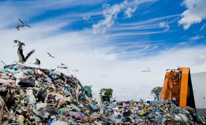 Δήμοι κατά νέου φόρου ταφής αποβλήτων: «Αστοχίες του Υπουργείου επιβαρύνουν τους πολίτες»