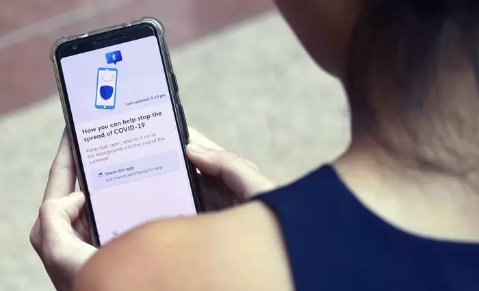 Τι συμβαίνει με τις εφαρμογές στα κινητά για την ιχνηλάτηση του κορωνοϊού;