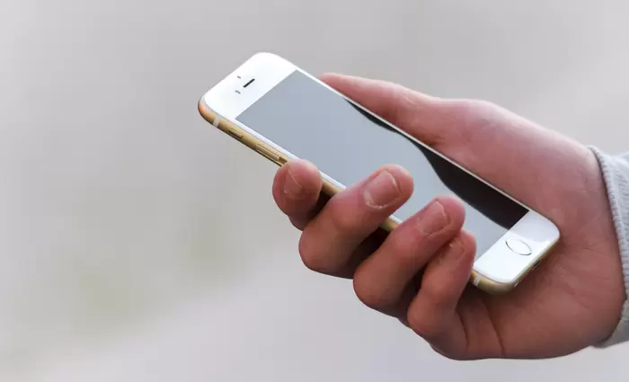 Η Apple παρακολουθεί τα iPhone και εντοπίζει τα κλεμμένα