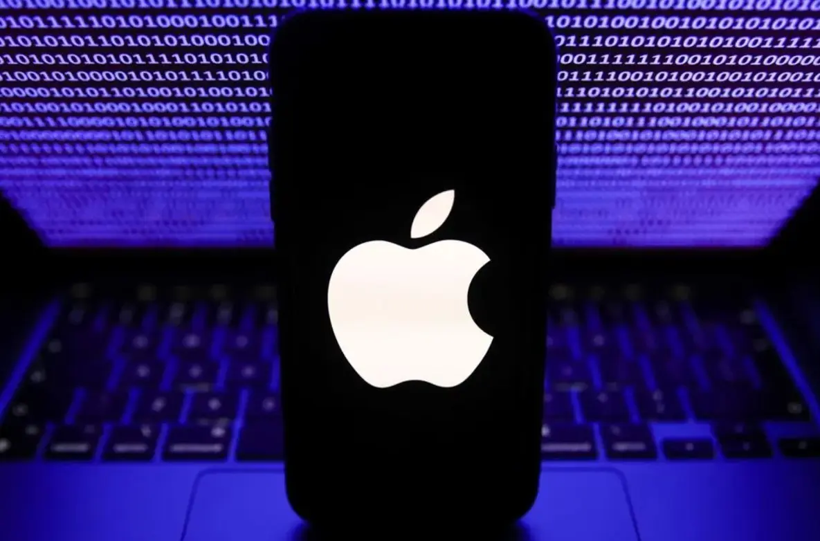 Η Apple προειδοποιεί τους κατόχους iPhone: «Έρχονται μαζικές επιθέσεις»