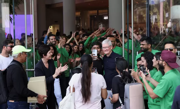 Apple: Εγκαίνια του πρώτου καταστήματος στην Ινδία