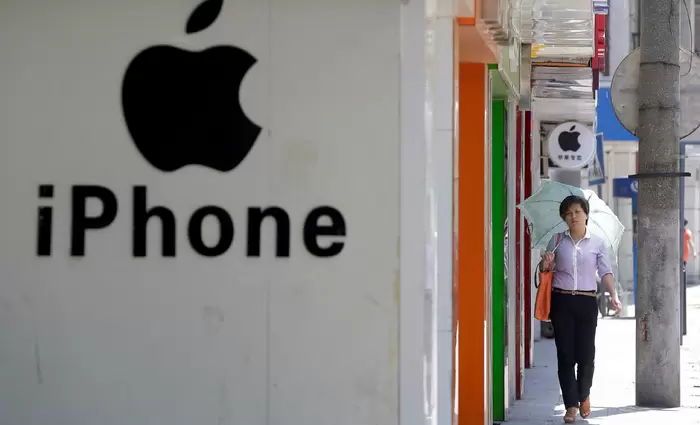 Apple: Νέες πιέσεις από Κομισιόν να «ανοίξει» περισσότερο στους ανταγωνιστές