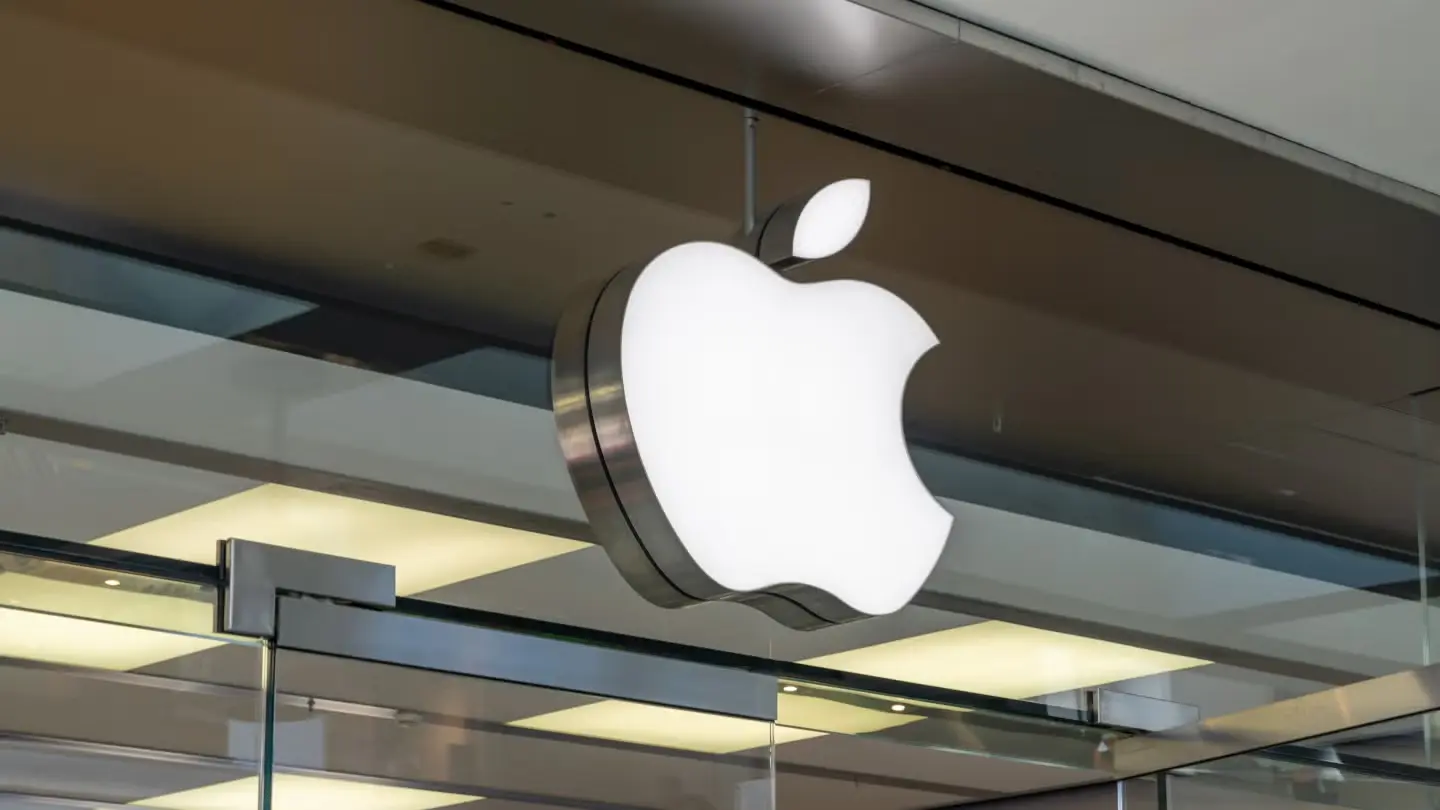 Πώς η Apple αλλάζει την εφοδιαστική της αλυσίδα λόγω των δασμών (γράφημα)