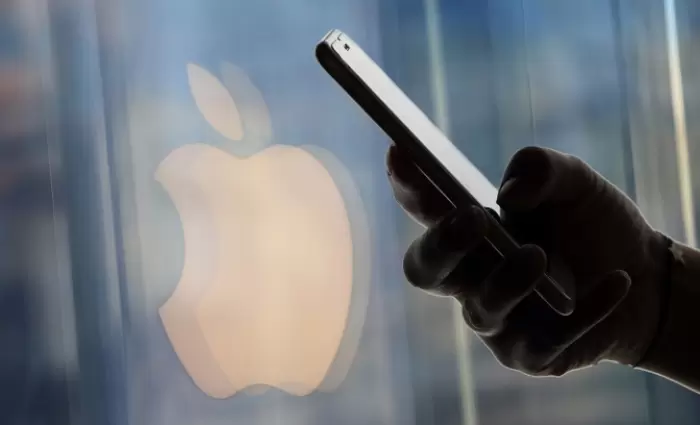Η Apple στρέφεται στην Ινδία για να αντιμετωπίσει τους δασμούς Τραμπ στην Κίνα