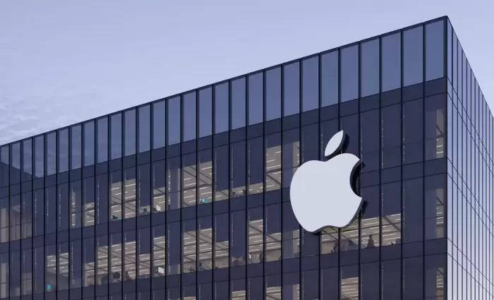 Apple: Γιατί μετέφερε αεροπορικώς 600 τόνους iPhone από Ινδία