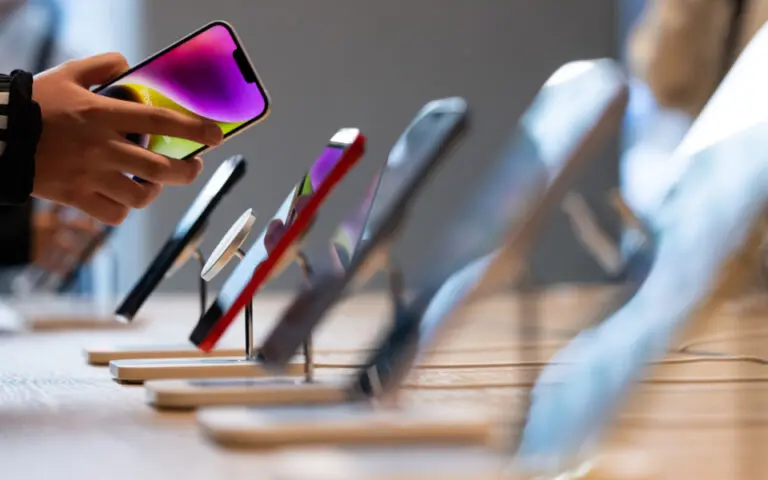 Η τεχνητή νοημοσύνη ήρθε στα iPhones - Αλλά δεν είναι για όλους