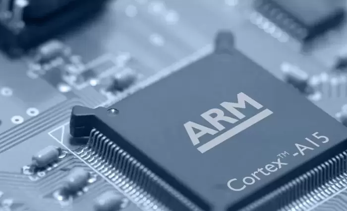 Στα 54 δισ. δολάρια η αποτίμηση της Arm