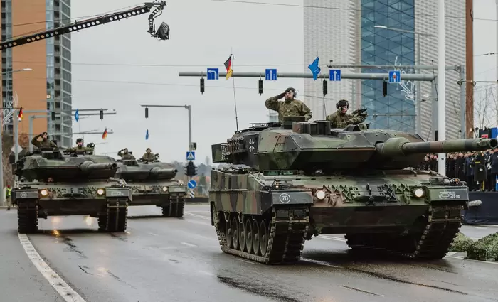 Η Γερμανία ετοιμάζεται να ρίξει 52 δισ. ευρώ στην άμυνα