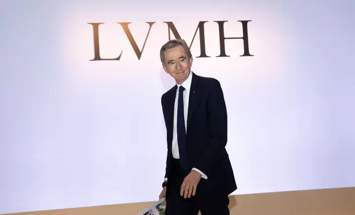 Πώς ο γίγαντας πολυτελείας LVMH έχτισε μια αυτοκρατορία ανθεκτική στην ύφεση