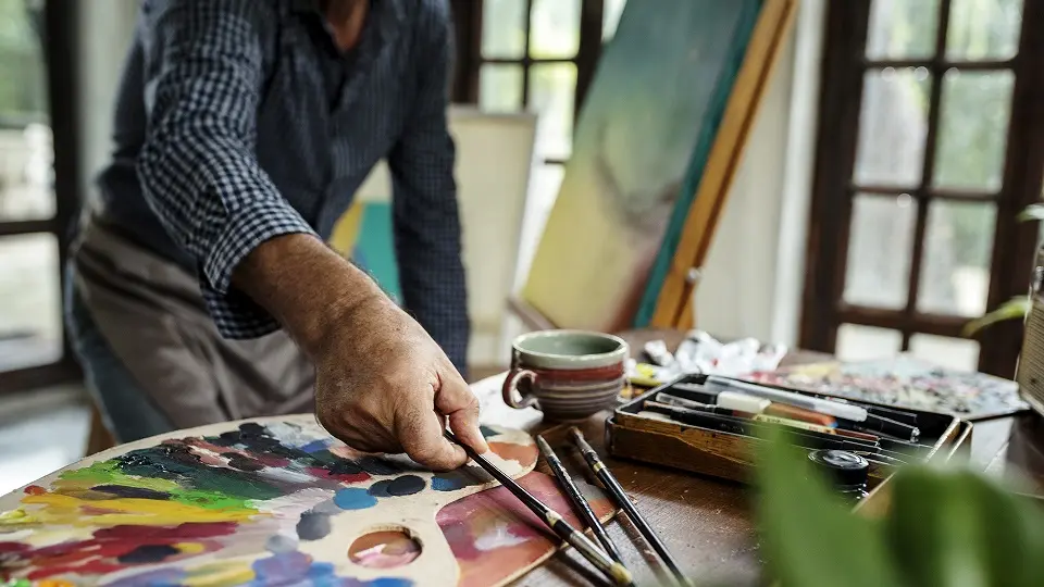 Η ΕΕ ενισχύει τους καλλιτέχνες να εργαστούν στο εξωτερικό