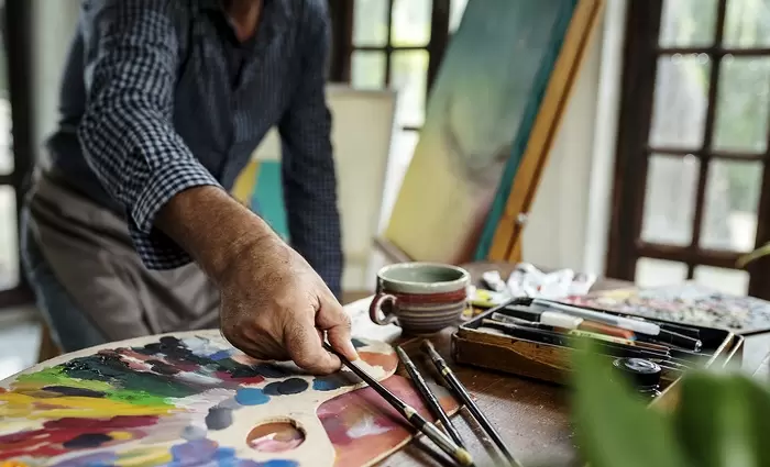 Η ΕΕ ενισχύει τους καλλιτέχνες να εργαστούν στο εξωτερικό