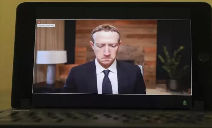 Google και ΤikTok δίνουν μαθήματα νοημοσύνης στον Ζάκερμπεργκ