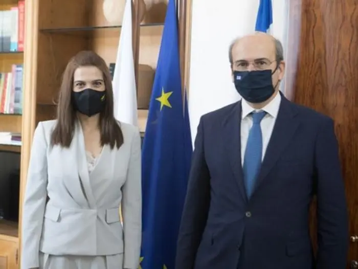 Ενίσχυση τριμερούς με έργα ηλεκτρονικής διασύνδεσης