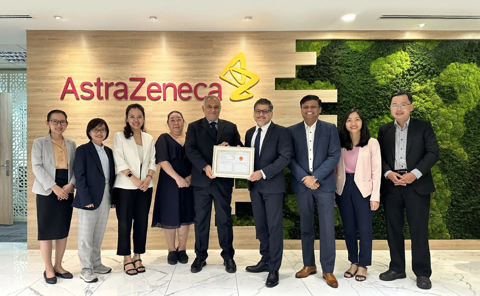 Έδωσαν τα χέρια AstraZeneca και Medochemie - Τι συμφώνησαν