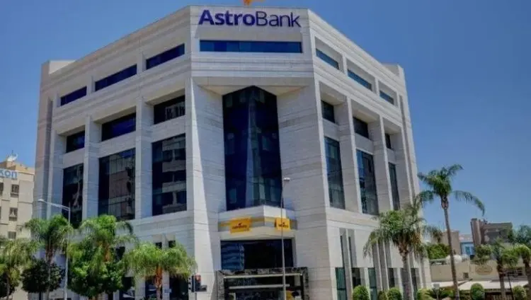 Κινήσεις Astrobank για εξαγορά της CDB Bank