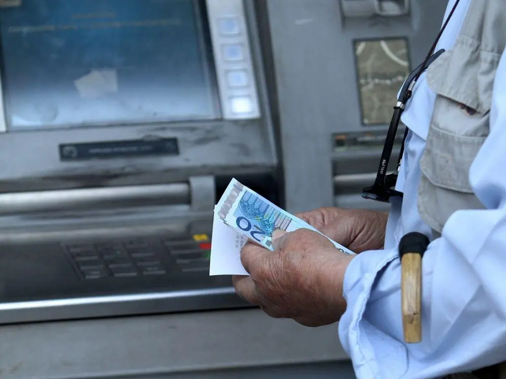 Πόσα πλήρωσε η Κυβέρνηση για στήριξη εργαζομένων λόγω κορωνοϊού