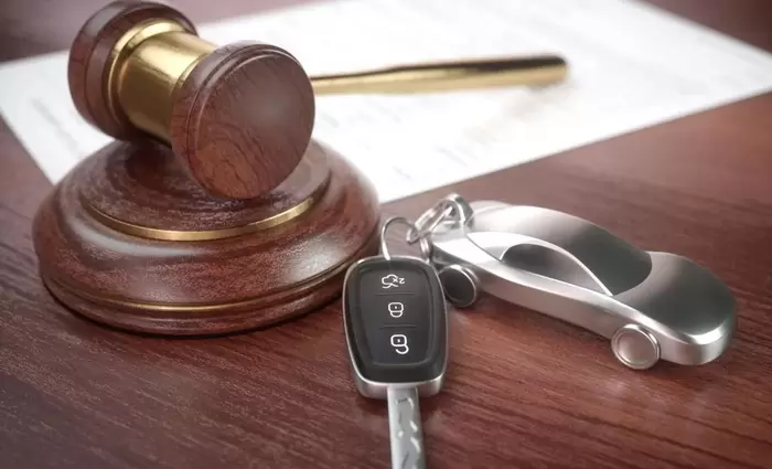 Βγαίνουν «στο σφυρί» αυτοκίνητα από €400