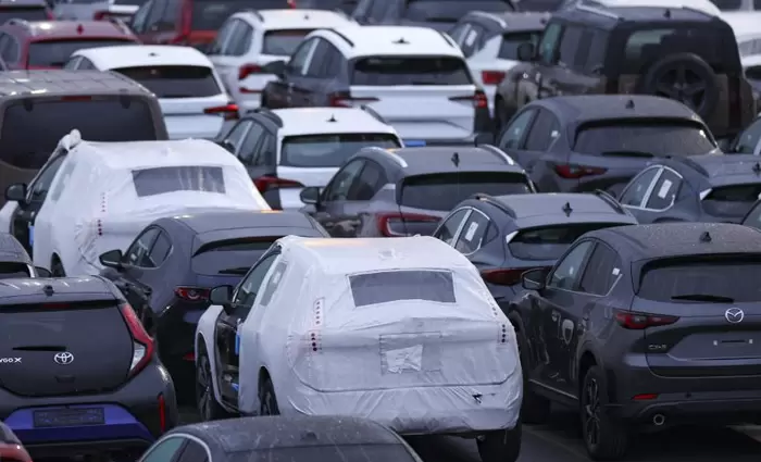 Ανακλήσεις οχημάτων «φρενάρουν» τις πωλήσεις αυτοκινήτων
