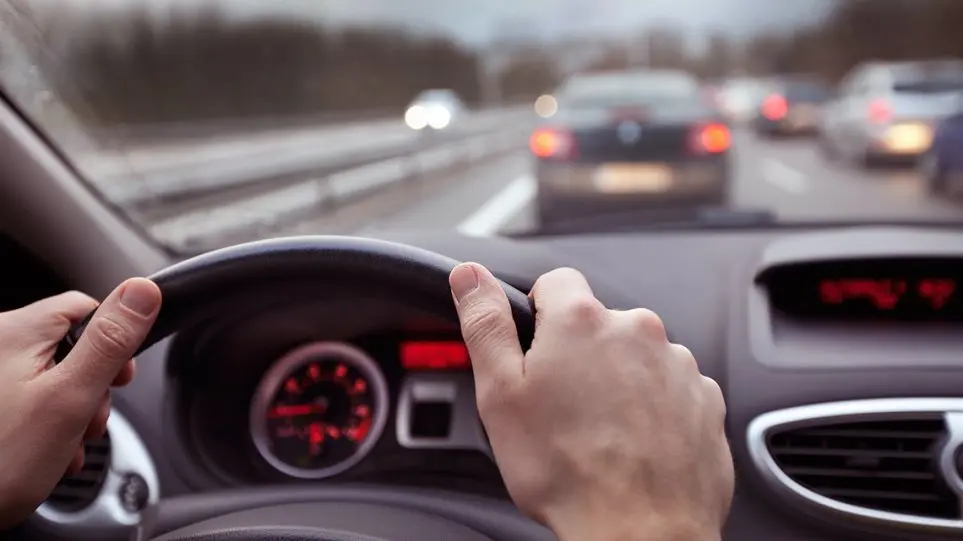 Αυτά τα 6 πράγματα πρέπει να υπάρχουν πάντα στο αυτοκίνητο