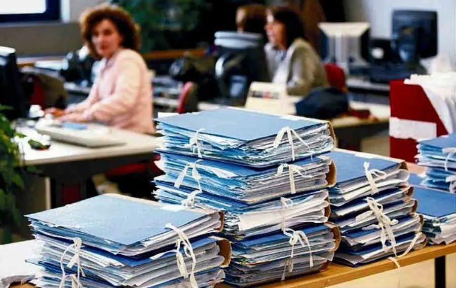 Προειδοποιεί ο Περσιάνης - Από 29% του ΑΕΠ το κράτος κοστίζει σήμερα 45%