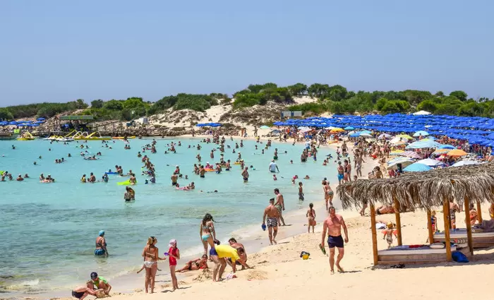 Συνεχίζονται τα «βρετανικά πάρτι» στην Αγία Νάπα και μετά το Brexit