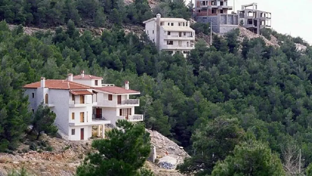 Ελλάδα: Βόμβες έτοιμες να εκραγούν τα δασικά αυθαίρετα