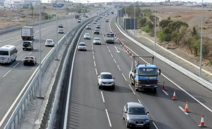 Το Υπ. Μεταφορών υπέγραψε συμβόλαιο για μελέτη οδικής ασφάλειας