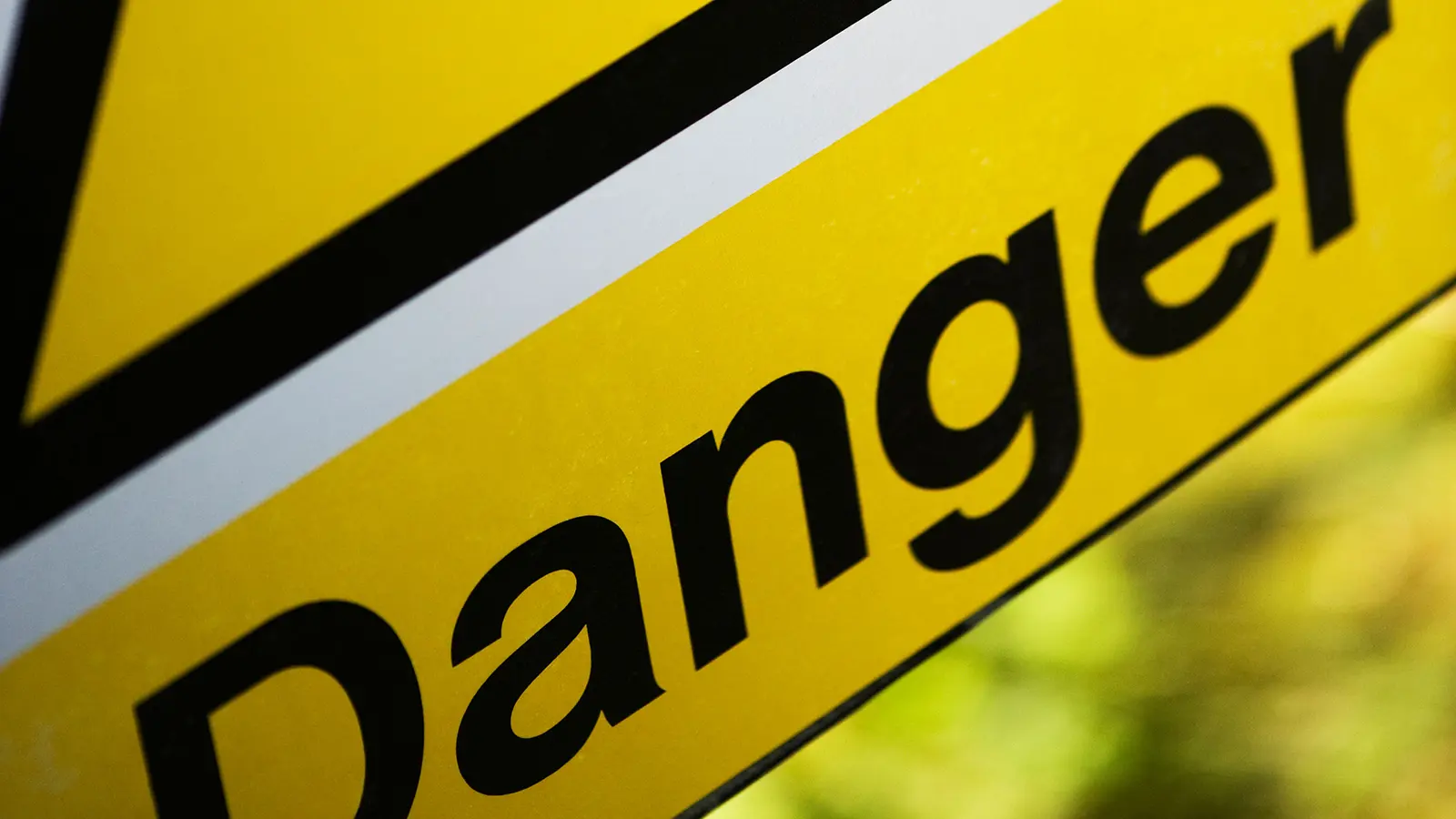 Επικίνδυνα προϊόντα και παιχνίδια για παιδιά βρέθηκαν στην αγορά (pics)