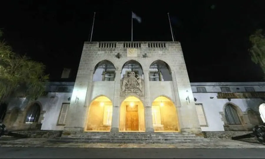 Αυστηρά μέτρα για τον κορωνοϊό αποφάσισε η Κυβέρνηση