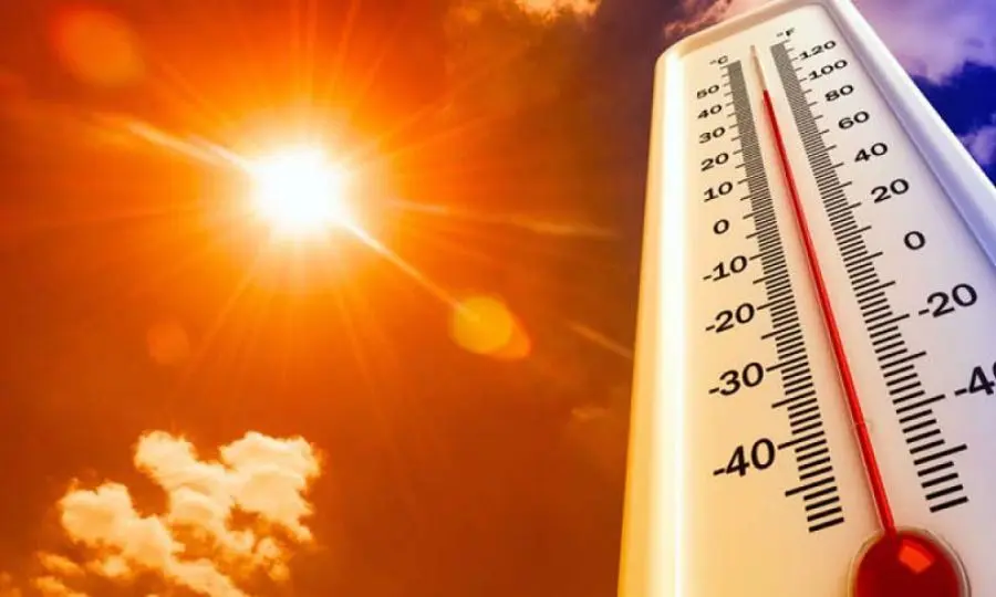 Σε συμμόρφωση με τα μέτρα λόγω καύσωνα καλεί η ΠΕΟ