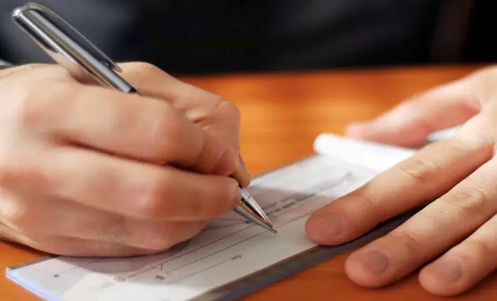 Ακάλυπτες επιταγές αξίας €566.732 τον Οκτώβριο