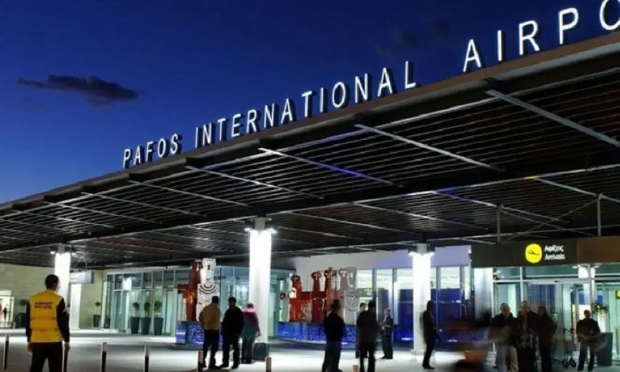6 δρομολόγια καθημερινά από Πόλη Χρυσοχούς στο αεροδρόμιο Πάφου