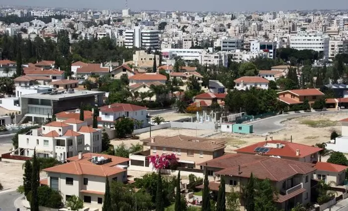 Στροφή προς τα διαμερίσματα: Το νέο κύμα ενδιαφέροντος στην κυπριακή αγορά ακινήτων (πίνακας)