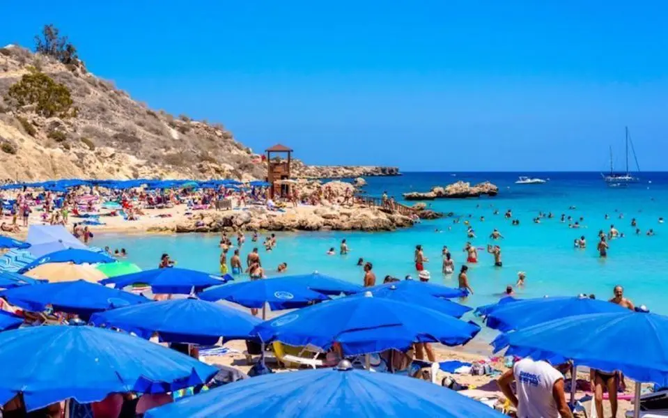 ΣΤΕΚ: Παρά τις κρίσεις ο κυπριακός τουρισμός ανακάμπτει